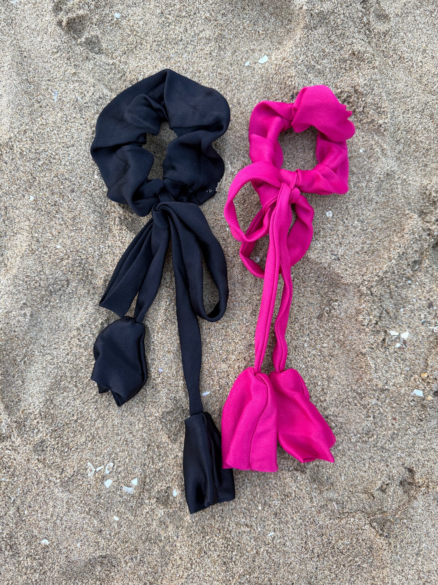 TULIP PINK SCRUNCHIE
