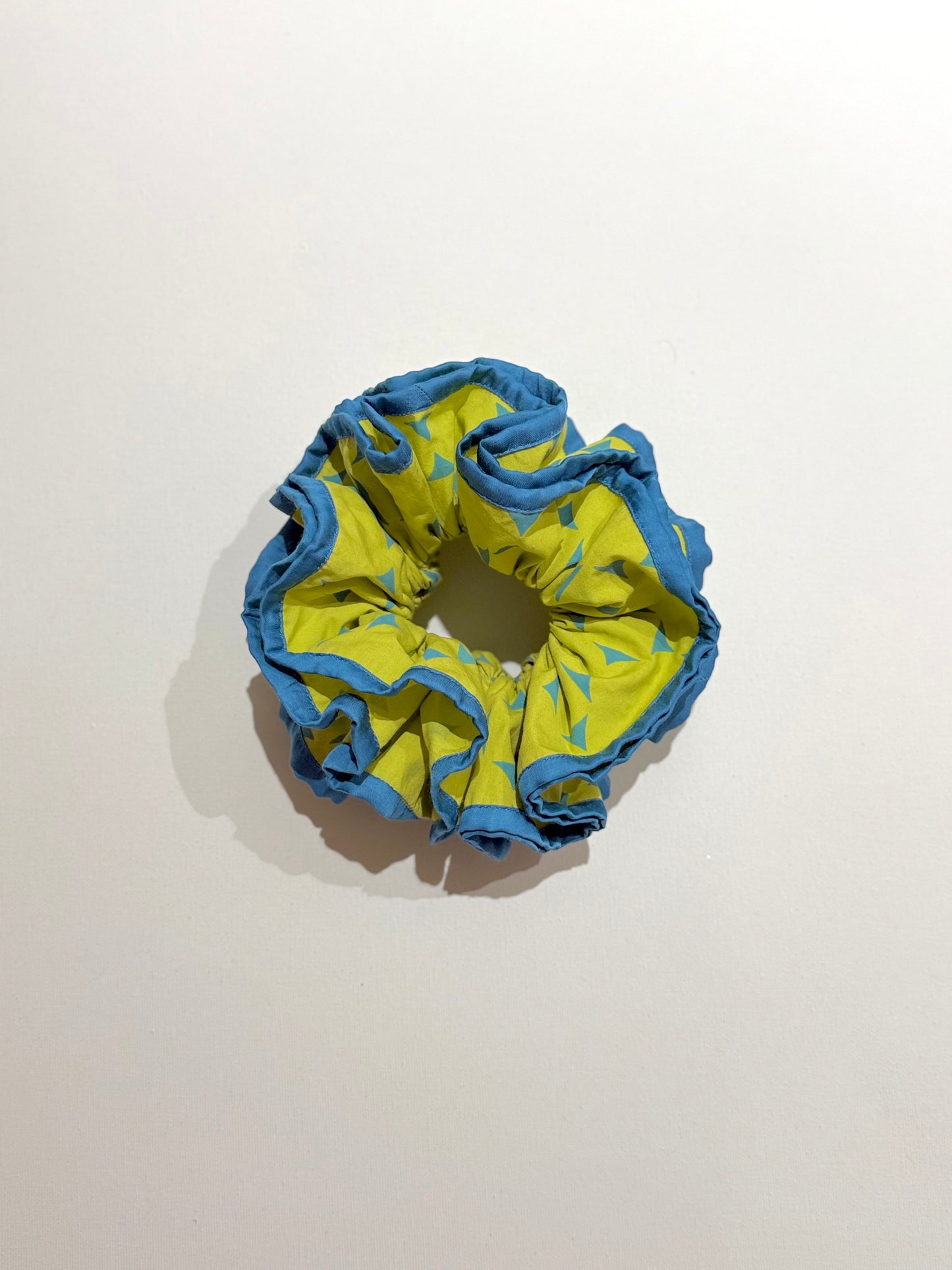 EXTRA LARGE FLORA GREEN SCRUNCHIE