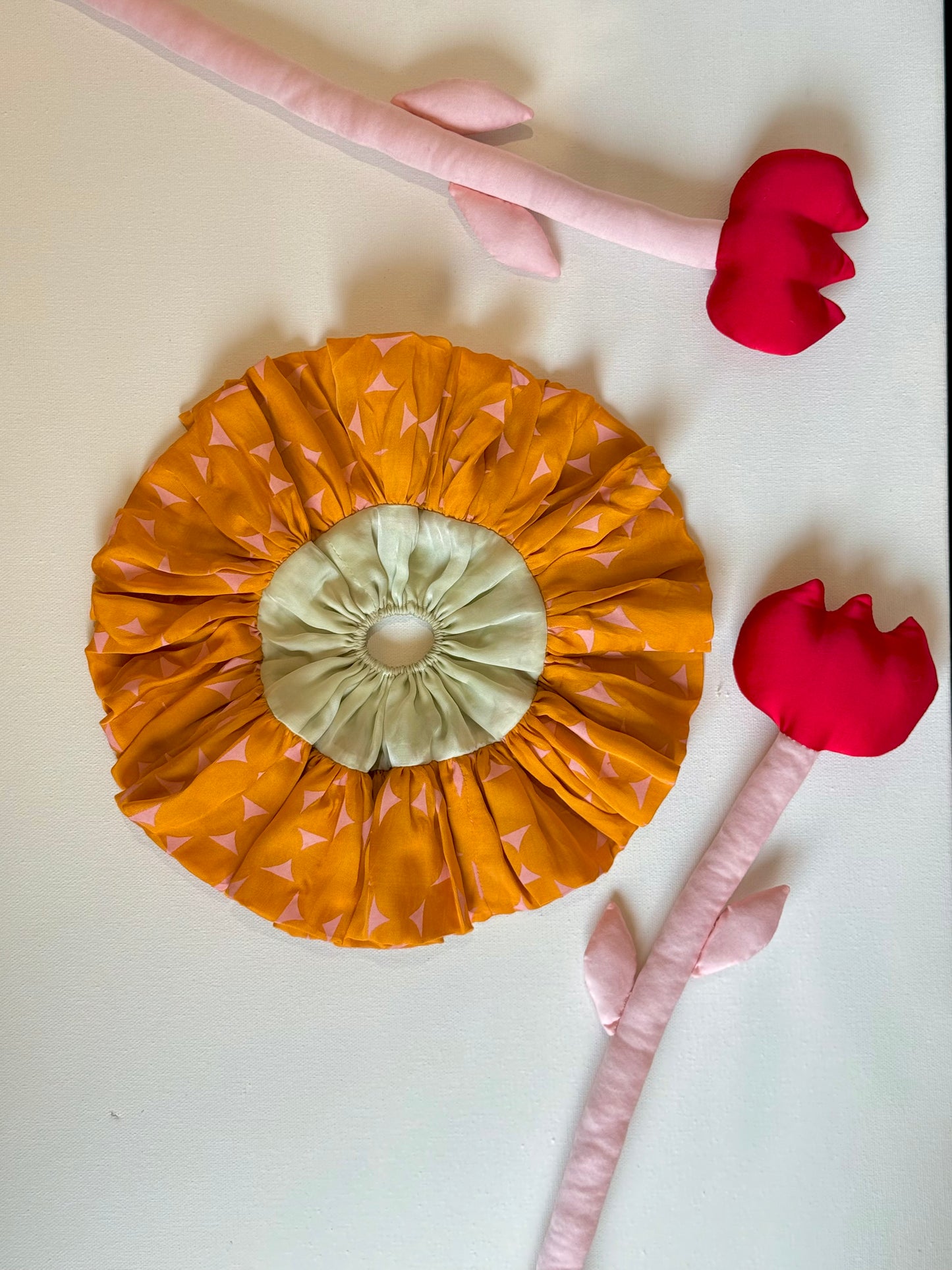 SUNFLOWER SCRUNCHIE ORANGE