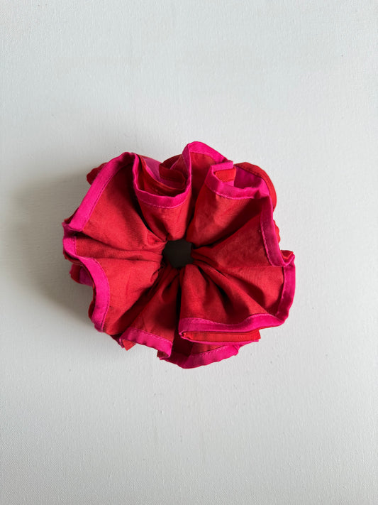 EXTRA LARGE FLORA PINK SCRUNCHIE